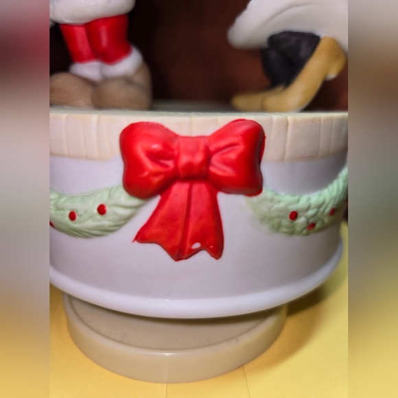 1987 Mickey And Minnie Merry Christmas Music Box By Disney And Schmid - Picture 3 of 6